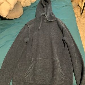 A men’s medium American Eagle Hoody dark blue